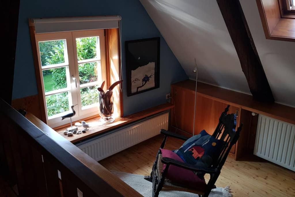 Ferienwohnung Lieblingsplatz in Bremen Oberneuland. 4 Gäste, 1 Schlafzimmer, Doppelschlafcouch im Wohnzimmer, 1 Badezimmer, 1 Küche Anbieter: Elin-Astrid Becker (Privatperson) Sprachen: Englisch, Deutsch